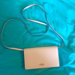 Cream-white coach shoulder purse